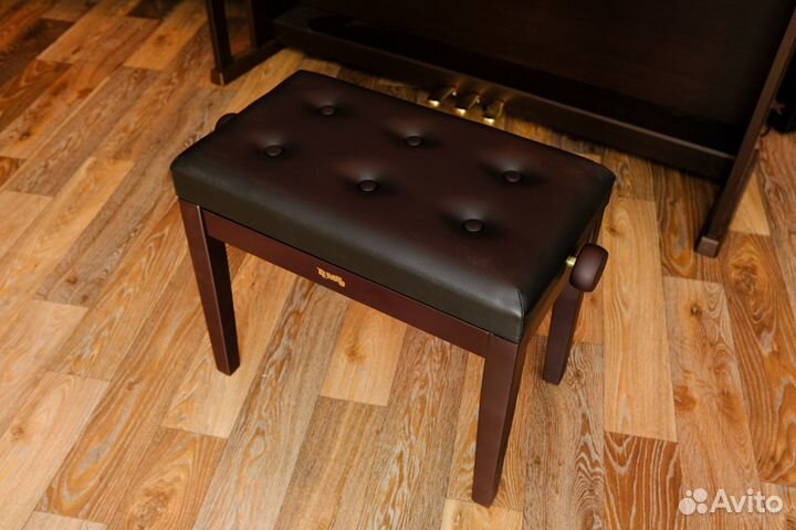 Банкетка для пианино