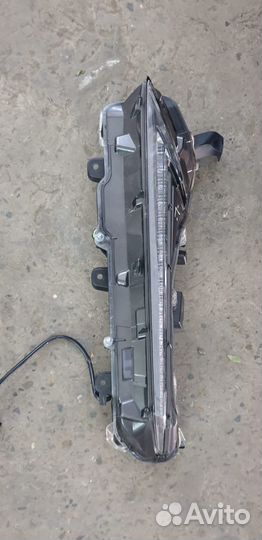 Лексус NX 200T,2014 г.в. левый поворотный фонарь