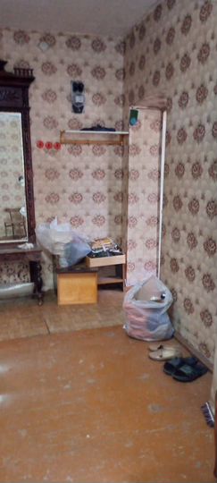 Доля в 1-к. квартире, 34 м², 1/1 эт.