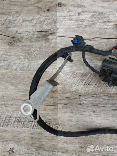 Провод стартера Ford Focus 3 / C-MAX