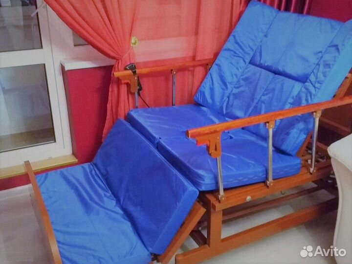 Медицинская кровать для лежачих больных BLE0110