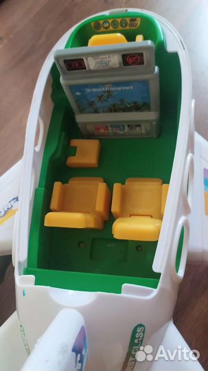 Самолет игрушка