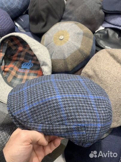 Мужские кепки классико