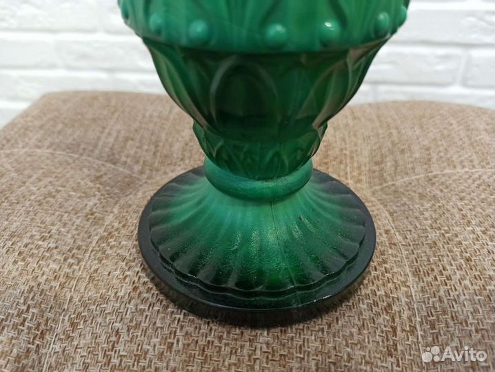 Ваза (СССР) малахитовое стекло