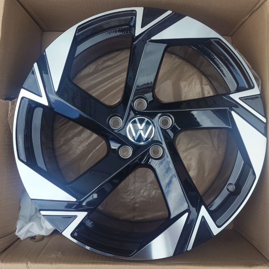 Литые диски Volkswagen 8×R18 5×112