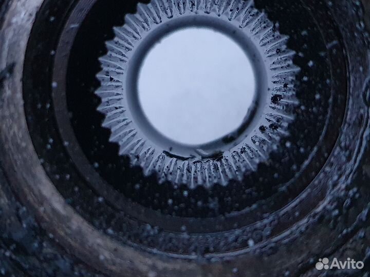 Левый поворотный кулак Audi A4 B7 (8E) 8E0407253E