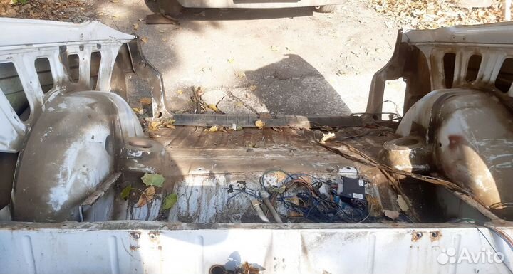 Продам заднюю часть с нивы