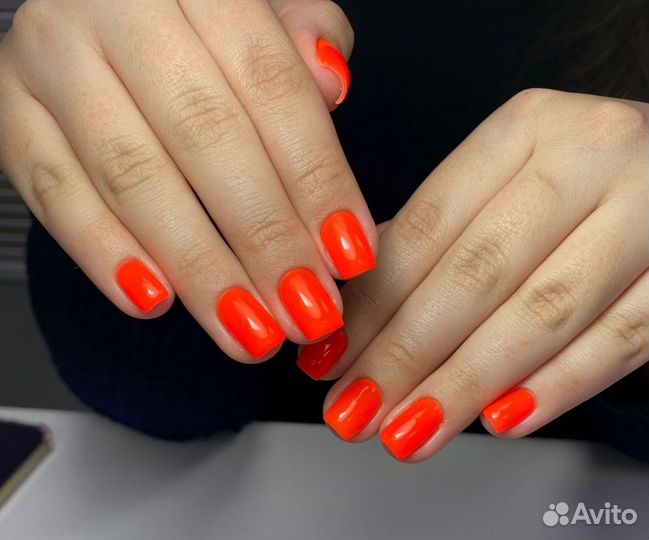 Маникюр с покрытием гель-лаком