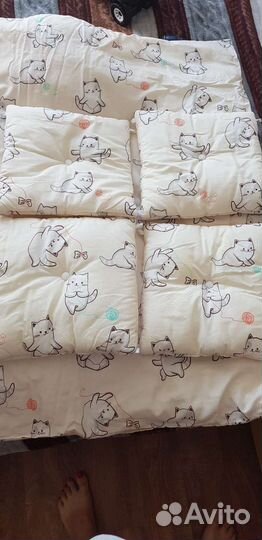 Бортики с постельным комплектом в детскую кроватку