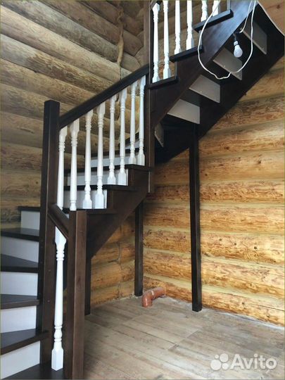 Деревянная лестница