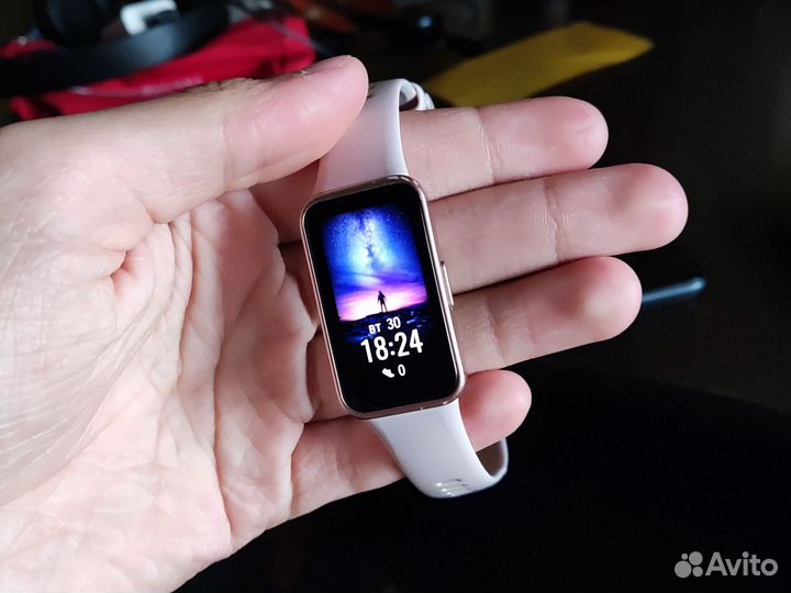 Фитнес браслет Huawei Band 8