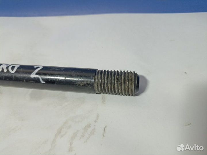 Крюк буксировочный Renault Sandero 2