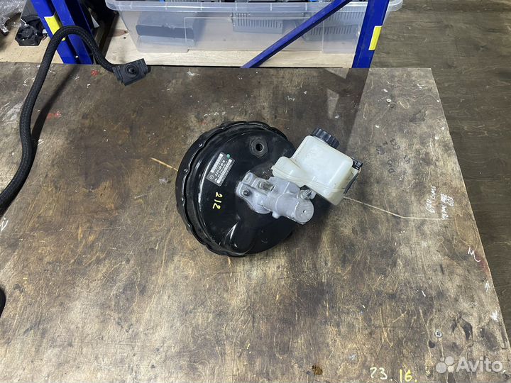 Вакуумный усилитель тормозов на Мерседес w212