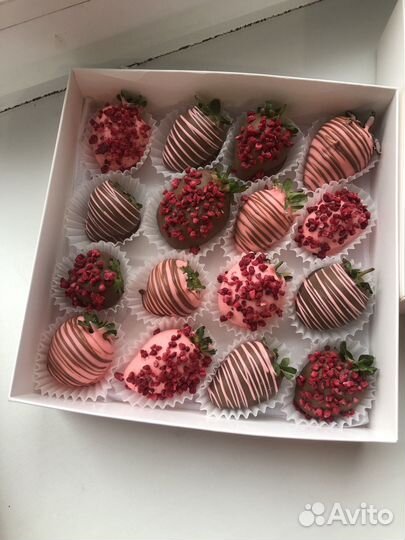 Клубника в шоколаде подарок маме