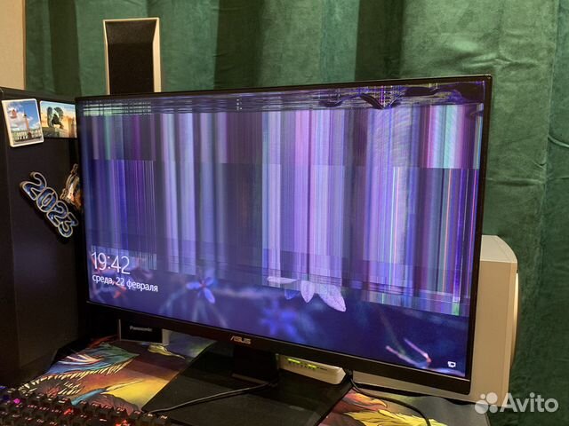 Монитор на запчасти