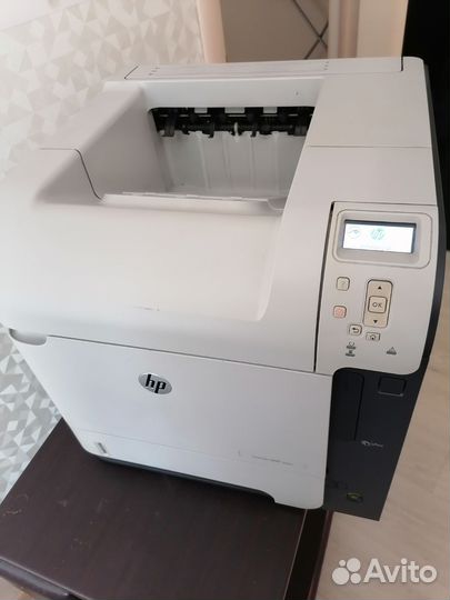 Принтер HP laserjet 600 m601