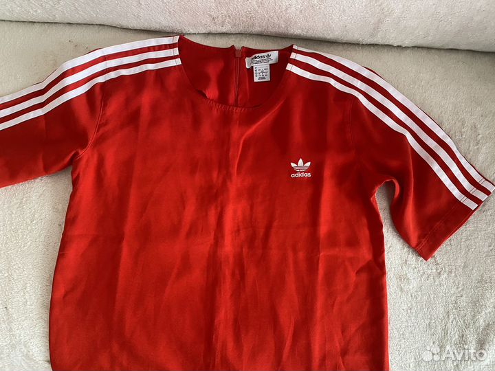 Костюм adidas с юбкой