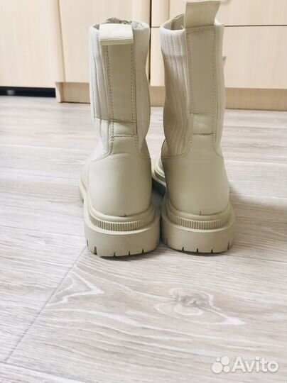 Ботинки Reserved демисезонные женские 39 рр