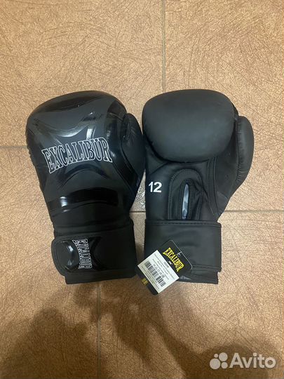 Боксерские перчатки 12 oz