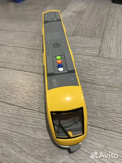 Трамвай игрушка