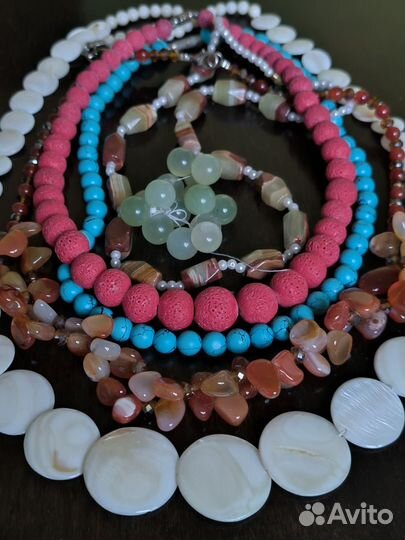 Пакетом бусы из натуральных камней цена за всё