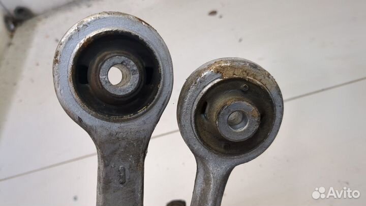 Ступица (кулак, цапфа) Audi A4 (B7), 2005