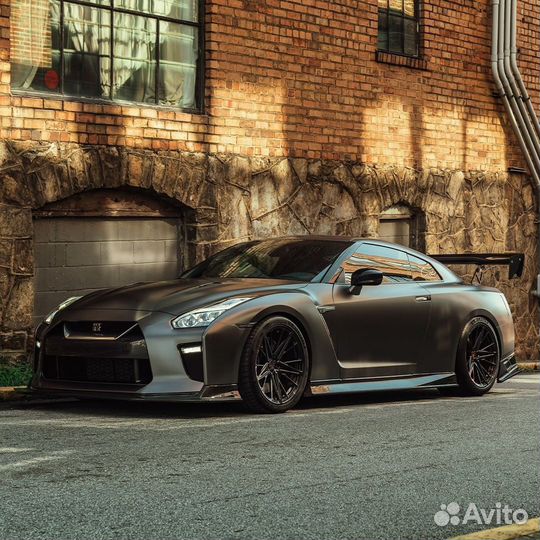 Кованые диски R20 5x114.3 на Nissan GT-R