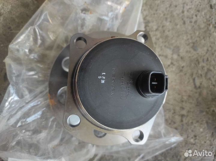 Ступица задняя Toyota ipsum, Nadia, Picnic