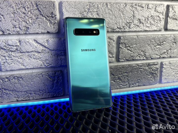 Samsung Galaxy S10+, 8/128 ГБ