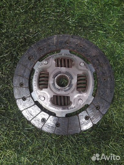 Диск сцепления Mitsubishi Lancer 9