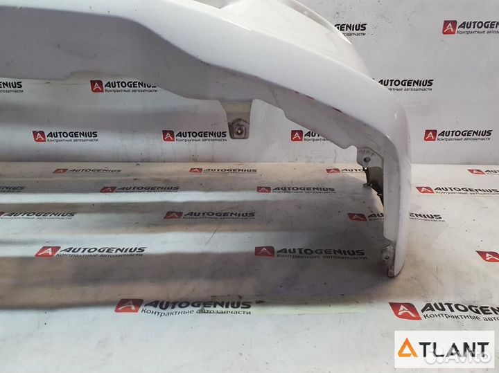 Бампер передний toyota noah