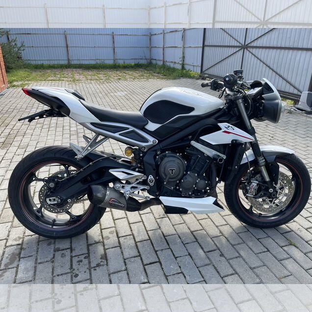 Triumph Street Triple RS