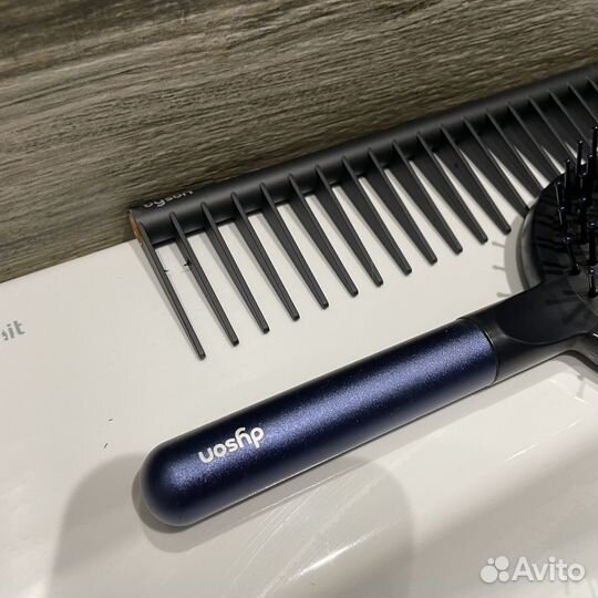 Профессиональный набор расчесок