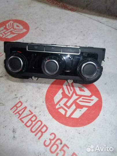 Блок управления климат-контролем Volkswagen Golf 6