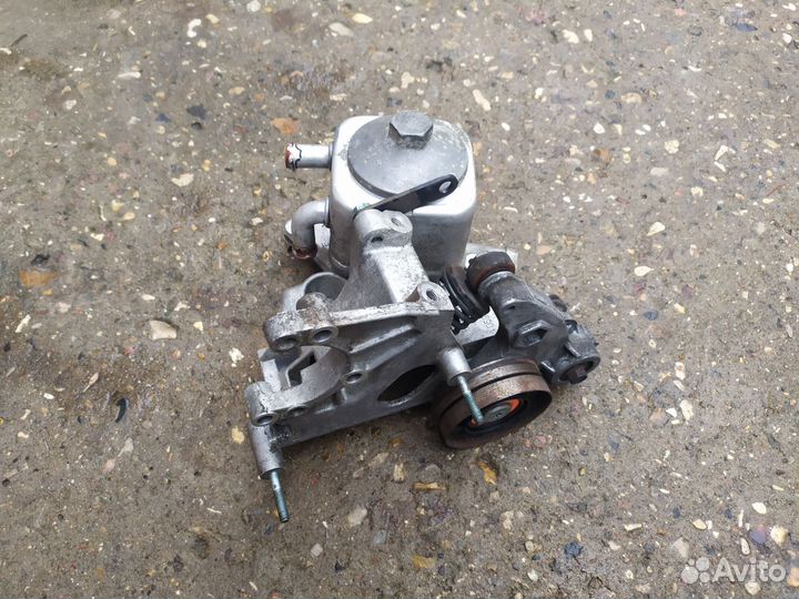 Кронштейн гур и натяжитель Ауди А6 С5 2.5 тди