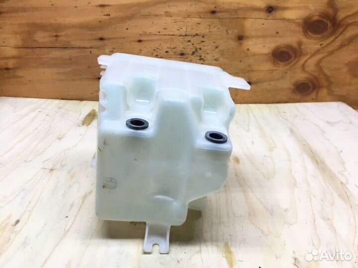 Бачок стеклоомывателя Nissan Liberty RM12 QR20DE