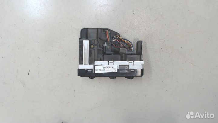 Переключатель отопителя Subaru Legacy (B12), 1999