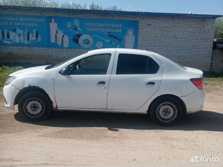 Renault Logan 1.6 МТ, 2016, 300 000 км