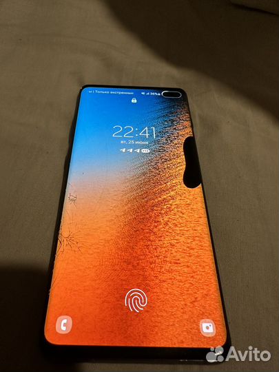 Samsung Galaxy S10+, 8/128 ГБ