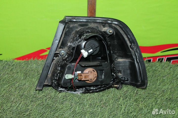 Фонарь nissan B15,FB15,FNB15,JB15,QB15,SB15 sunny