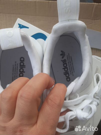 Кроссовки adidas 44,5