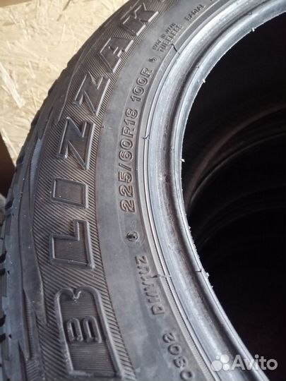 Bridgestone Blizzak DM-V1 225/60 R18 100