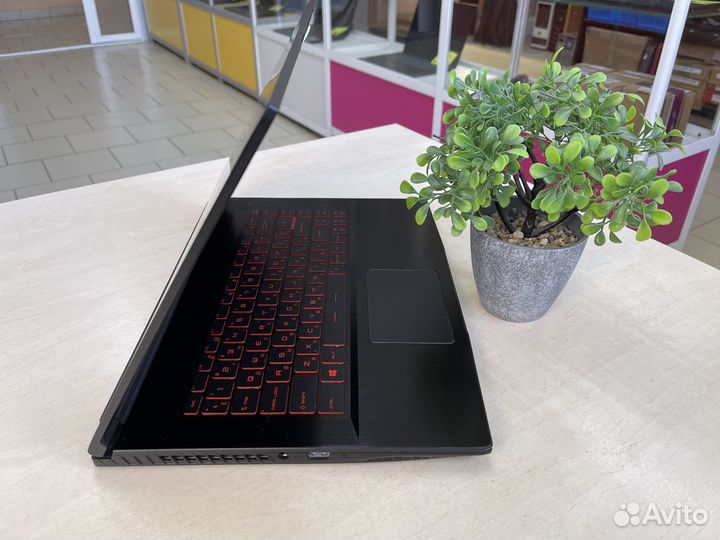 Игровой ноутбук MSI/В коробке/Core i5/8GB/GTX1050