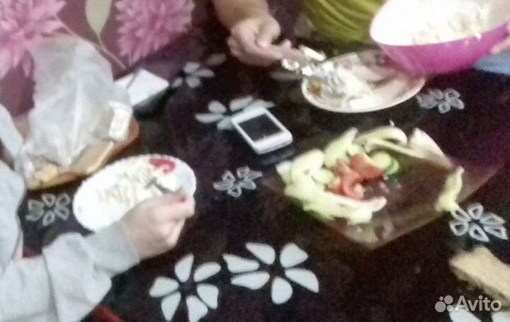 Стол стеклянный