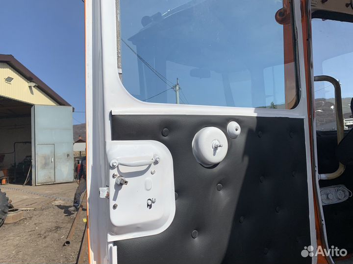 Трактор ВгТЗ ДТ-175, 1991