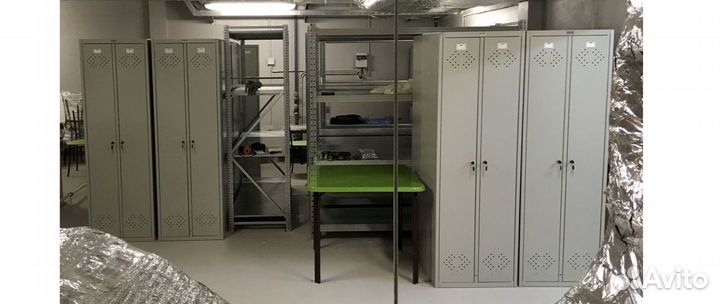 Шкаф металлический для одежды