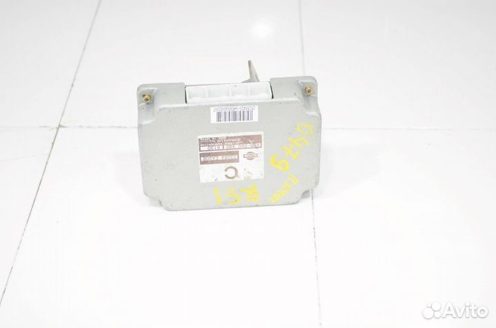 Блок управления Nissan Navara D40 2004-2010