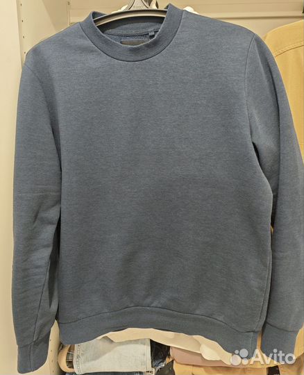 Свитшот reserved