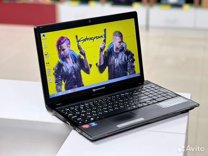 Красивый ноутбук для учебы Packard Bell