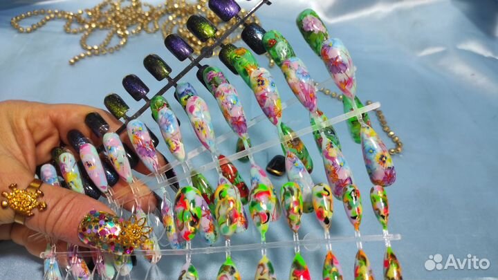 Новогодний маникюр накладные ногти на новый год